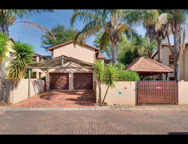 3 BEDROOM TOWNHOUSE FOR SALE IN WILLOWBROOK